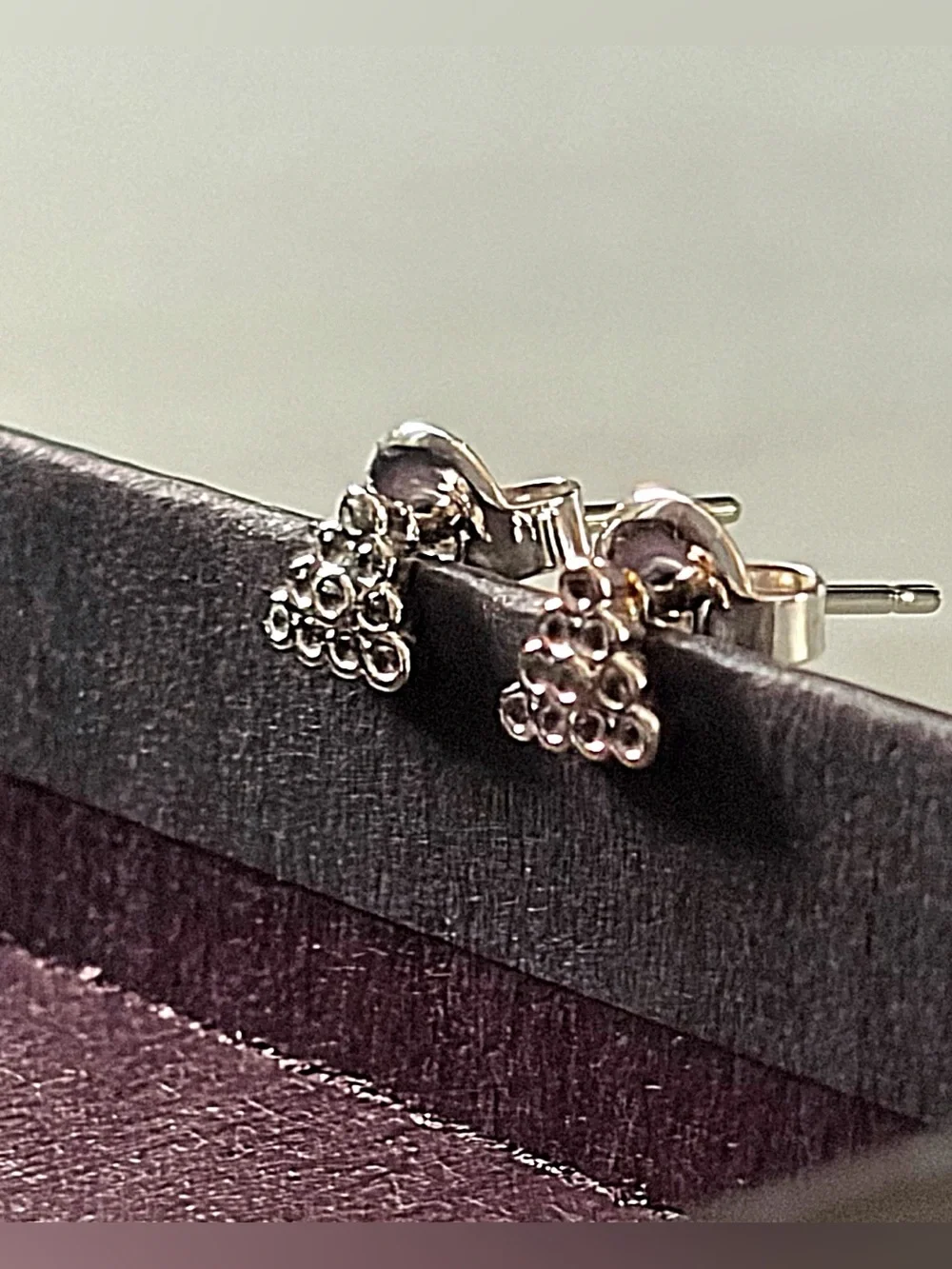 N/A geometric silvertone